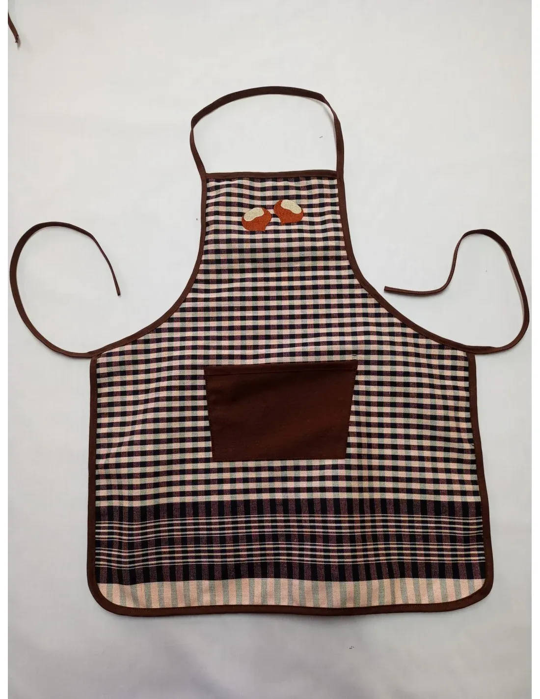 Davantal+Mocador Castanyera Brodat 1921.webp