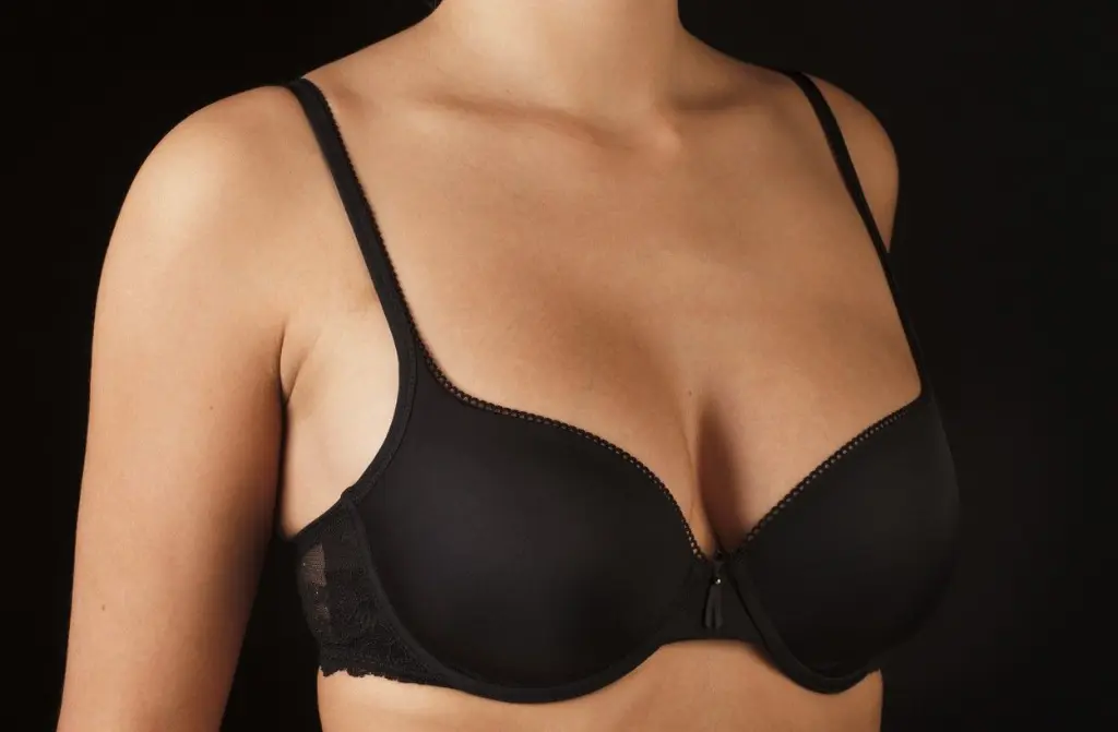 ADELA-NEGRO_17W9792.webp